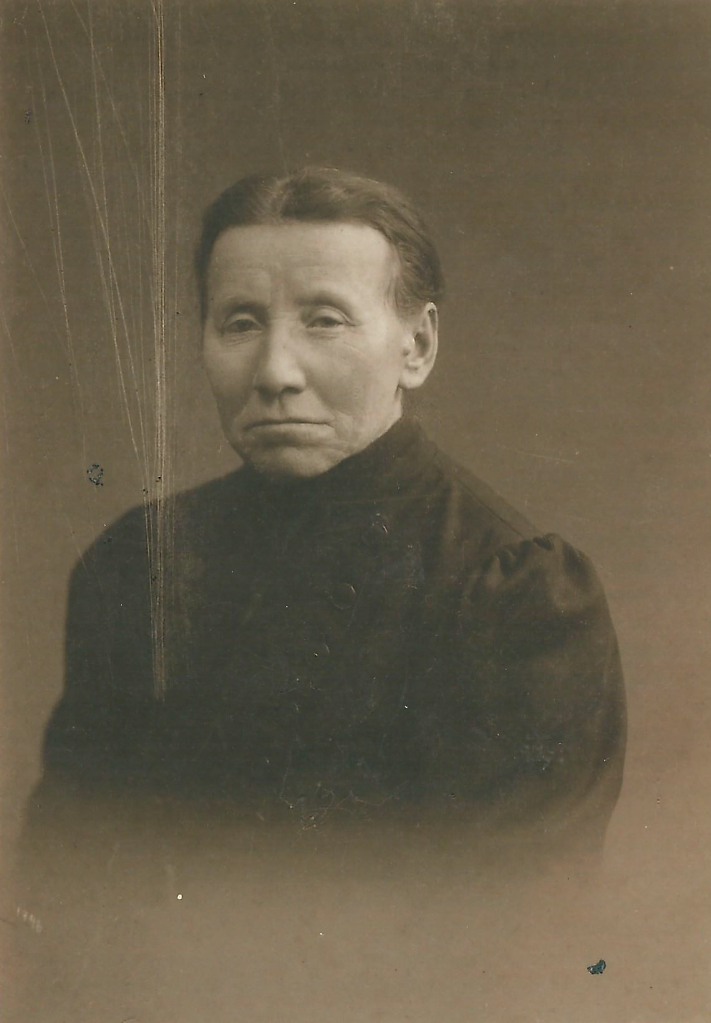 Geschwisterfoto der BrüAnna Fischer, Mutter von Franz Fischer